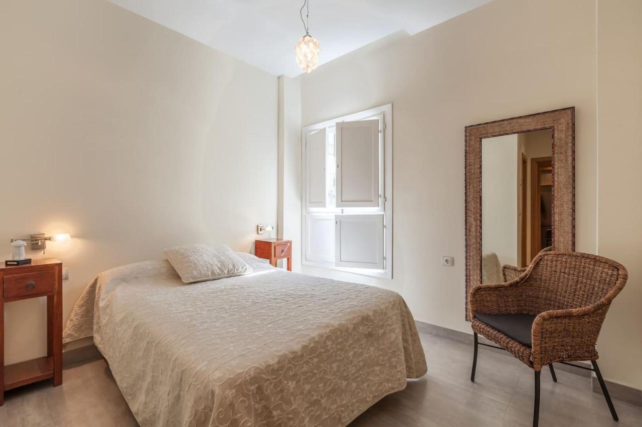 Apartamento Con Encanto En El Barrio De Santa Cruz Севилья Экстерьер фото